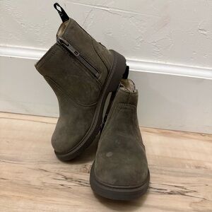 Ugg Girls Olive Ankle Boots with Zipper